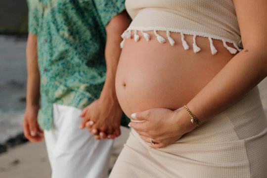 Pregnancy Travel Tips: Navigating Summer Vacations with a Bump