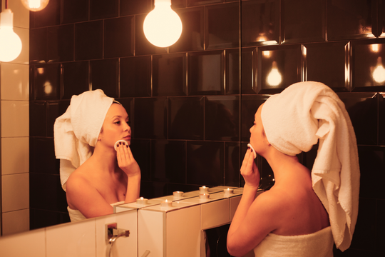 Slow Evenings and Soft Light: Creating a Mid-Autumn Self-Care Ritual